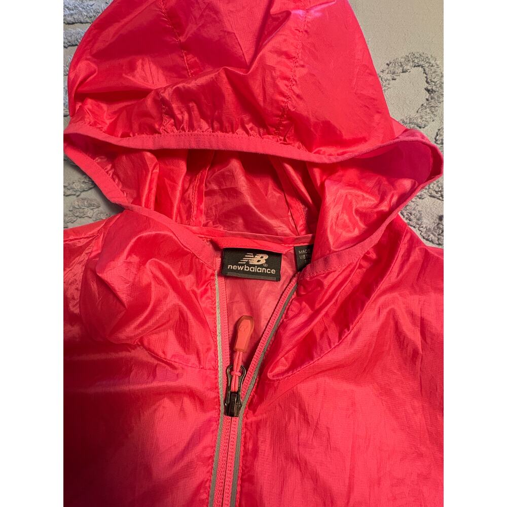 New Balance Wind Shell XL - Picture 2 of 5